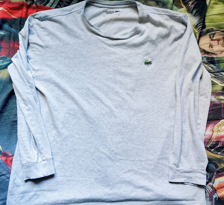 Bluză unisex Lacoste.