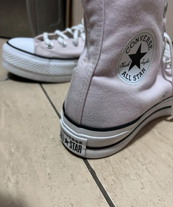 Teniși înalți Converse  All Star marimea 39,5