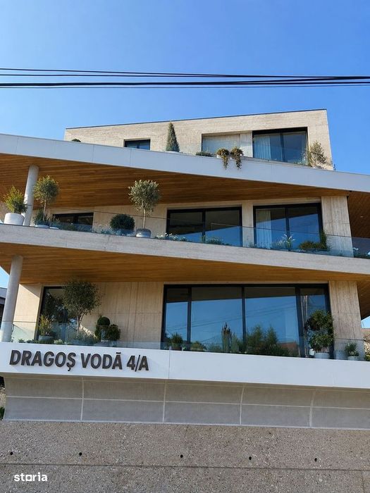 Penthouse pe doua niveluri, 5 camere, cu terase panoramice! Finisat