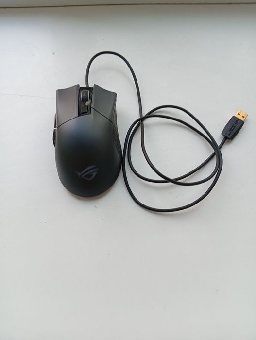 Продам игровую мышь Rog Gladius 2