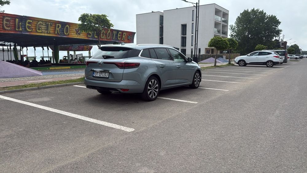Renault Megane E-Tech Plug in Hybrid, Automat, Intense