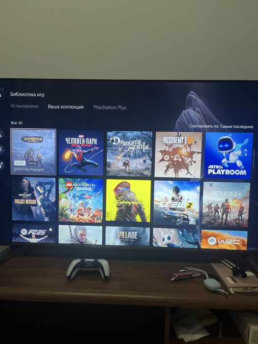 PS 5 slim, 2 джойстика