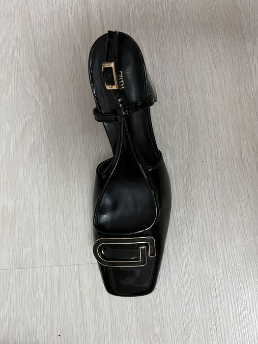 Туфли Zara новые 41 размер