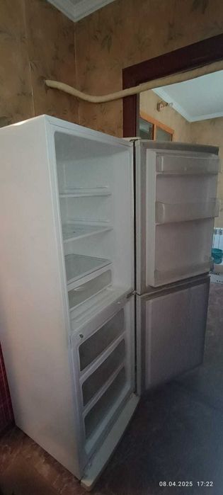 Холтдильник Самсунг