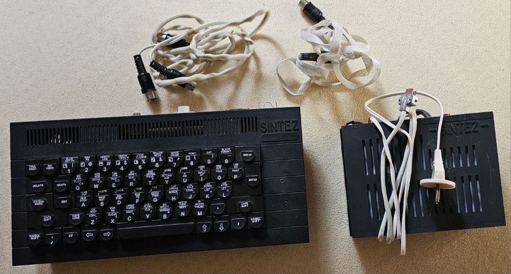 Computer / Consola SINTEZ 2