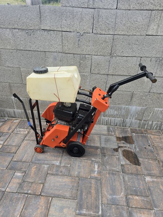 Masina de taiat asfalt beton Norton Clipper C51