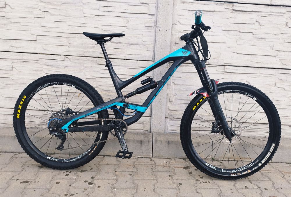 Bicicletă YT Capra 27" AL 2018, Negru Perlat/Albastru Turcoaz.