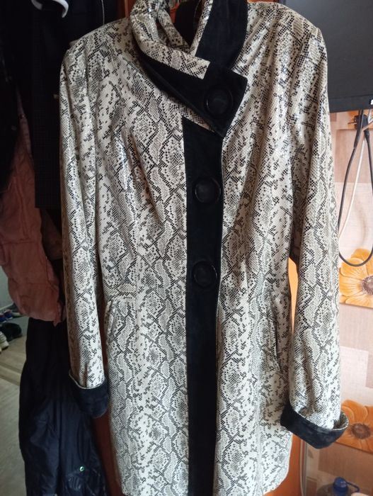 Плащ в хорошем состоянии