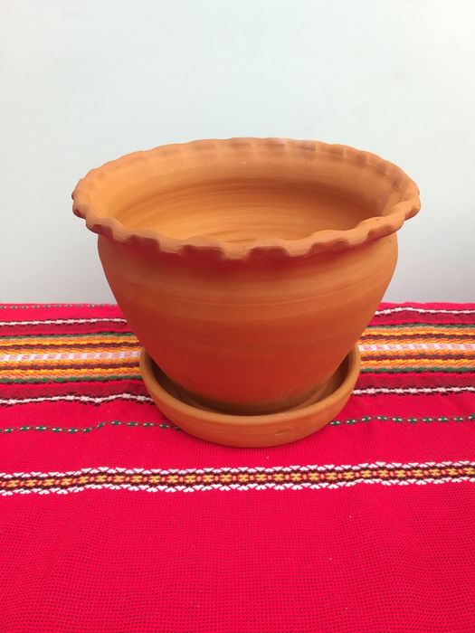 Ръчно изработени саксии