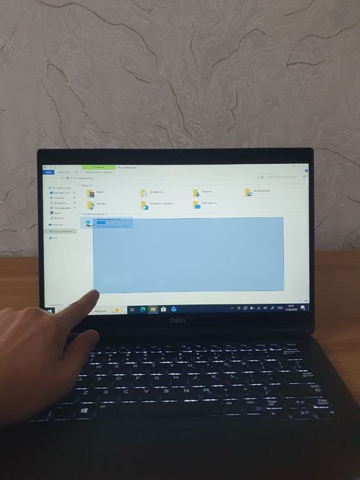 Dell noutbuk sotilad Yangi xolatda Ekran sensor Planshet ham bo'ladi