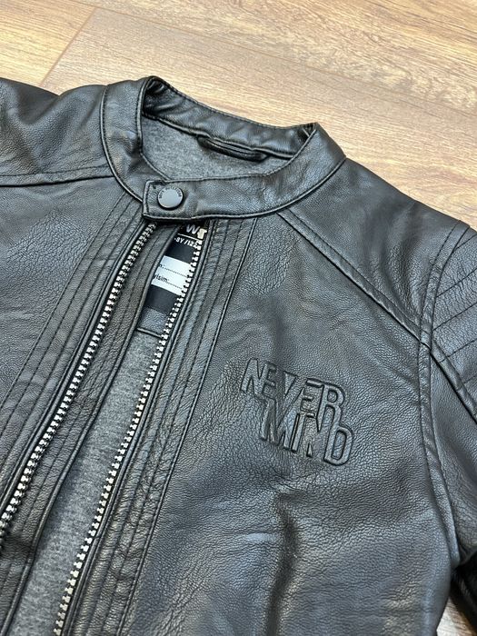 Кожено яке в черно 122/128 7-8 г.