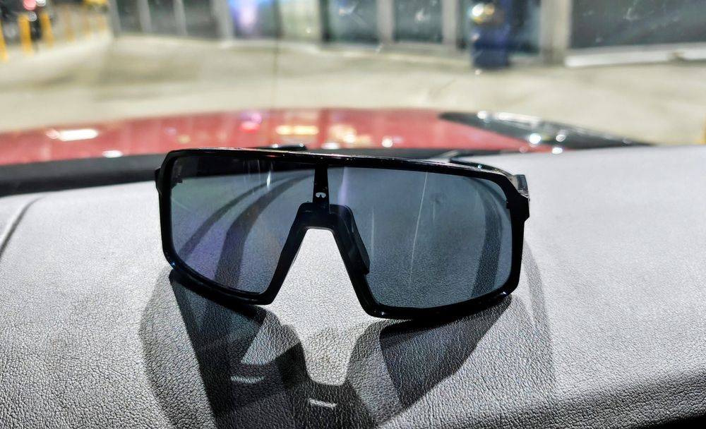 OAKLEY слънчеви очила