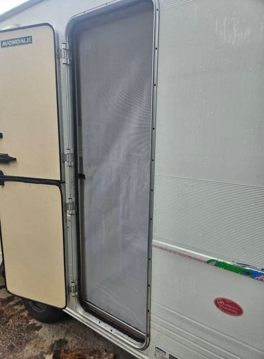 Usa antiinsecte rulota camper plasa țănțari tip rulou