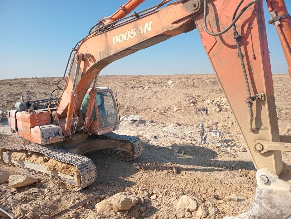 Ekskavator "DX 420LC"