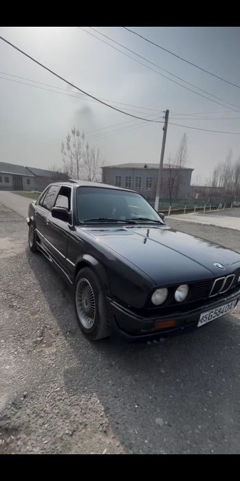 Bmw e30 325 yaxshi xolatda kami bor