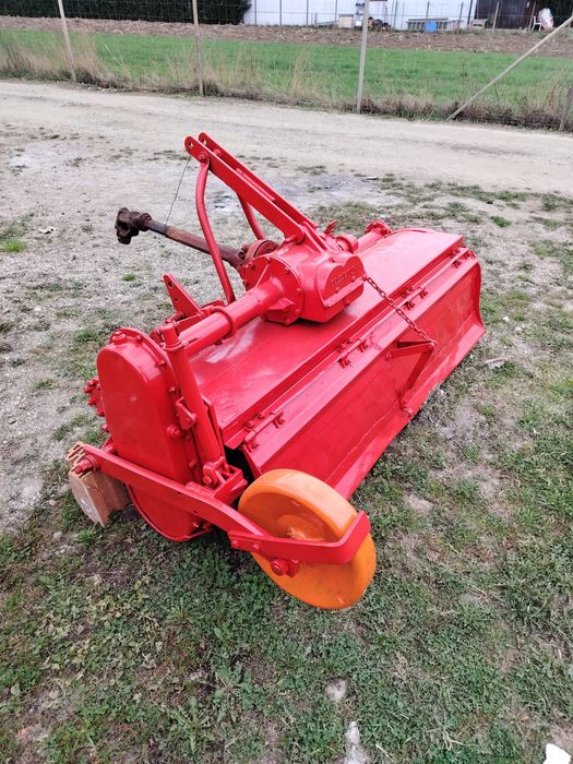 Freza de pământ Howard 1.8 metri