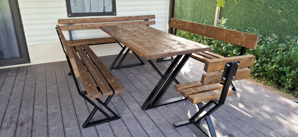 Комплект маса с две пейки