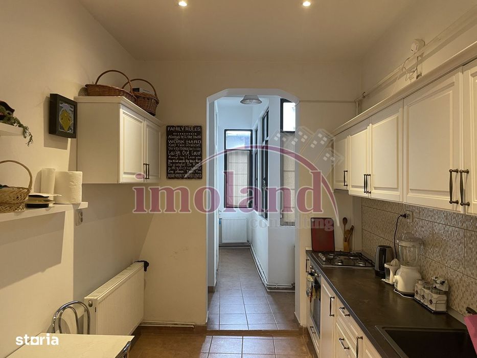Apartament spectaculos de 4 camere într-o vilă cu farmec istoric pta V