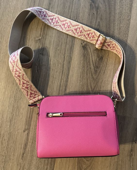 Елегантна розова чанта