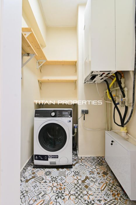 Продава се Четиристаен апартамент в София, Хладилника - 150 кв.м за 3994 €/кв.м - Снимка #23