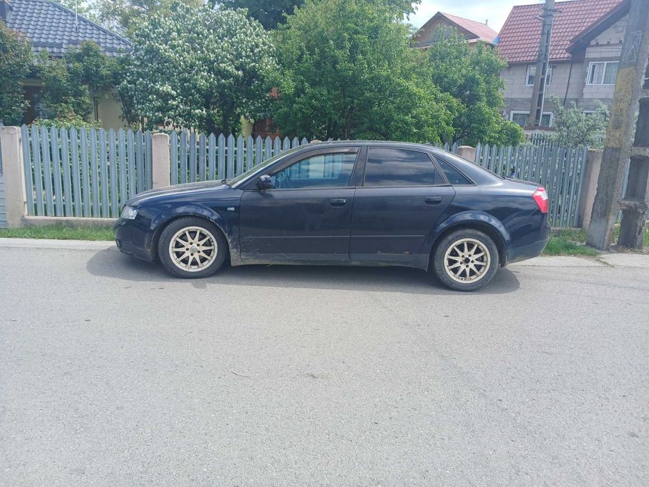 Vînd audi a 4 b 6