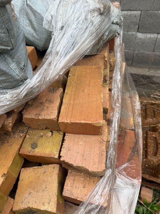 Кипричи строительные