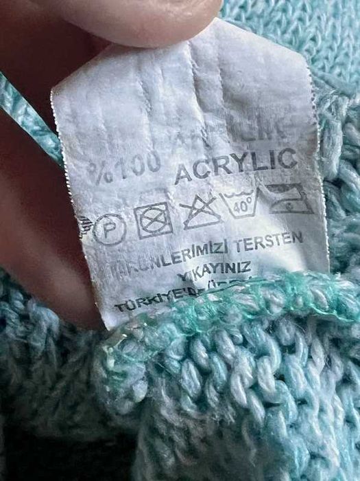 2 bluze de femei pentru perioada rece