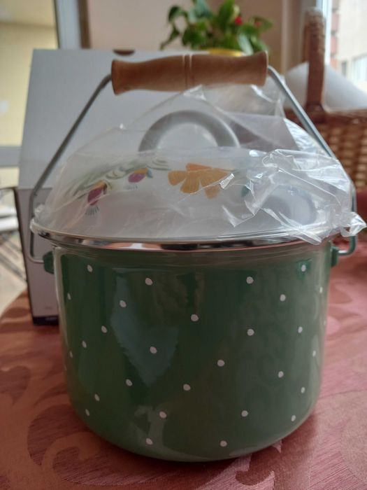 Тенджерка от English Home - 45 лв. чисто нова