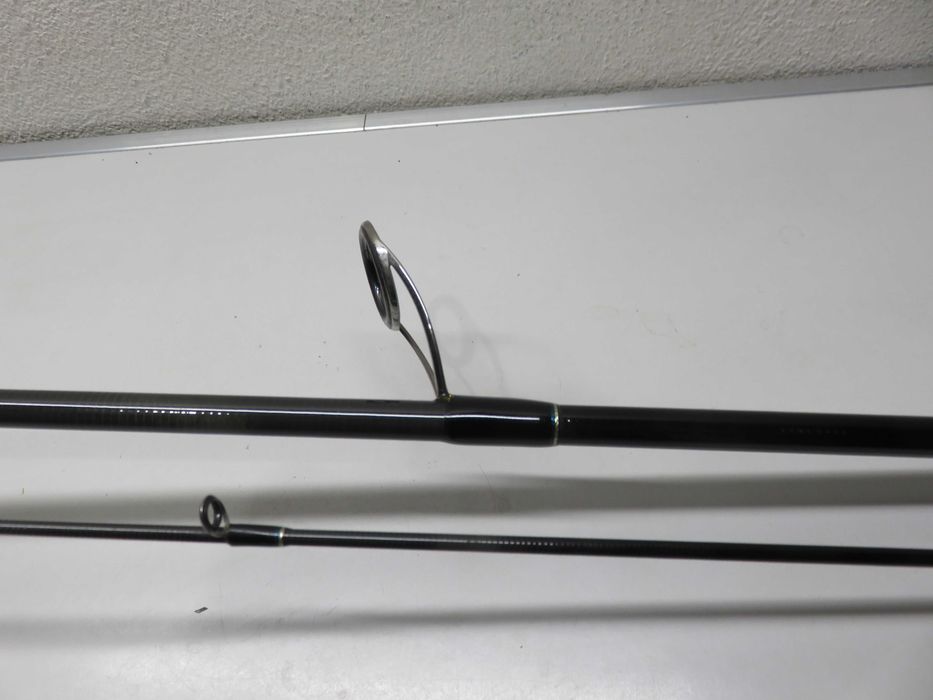 Спининг въдици Yamaga Ballistick 85/16 и Lazer Rainbow Spin