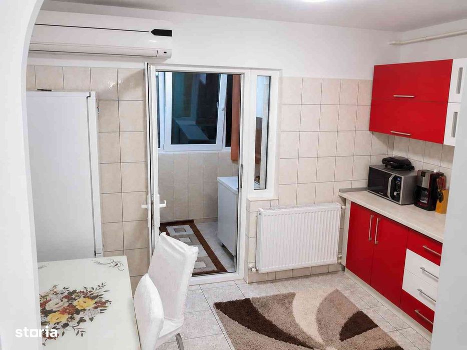 Inchiriez apartament 3 camere Faleza nord