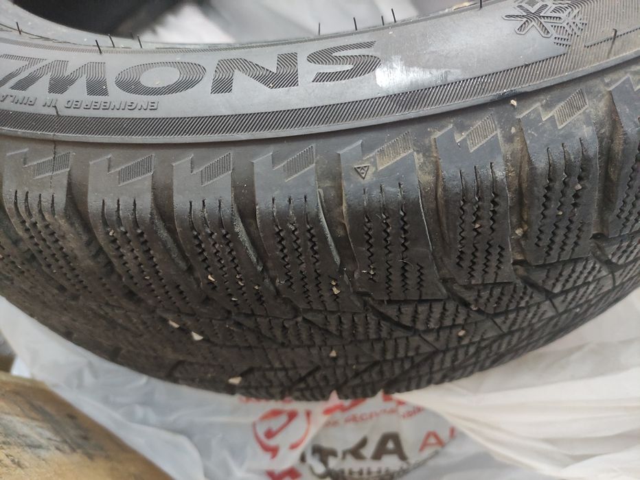 Зимние шины - липучка Triangle