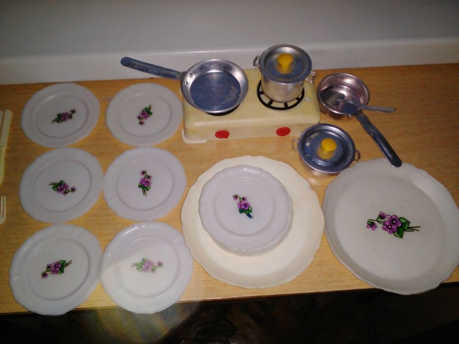 продавам стари детски играчки