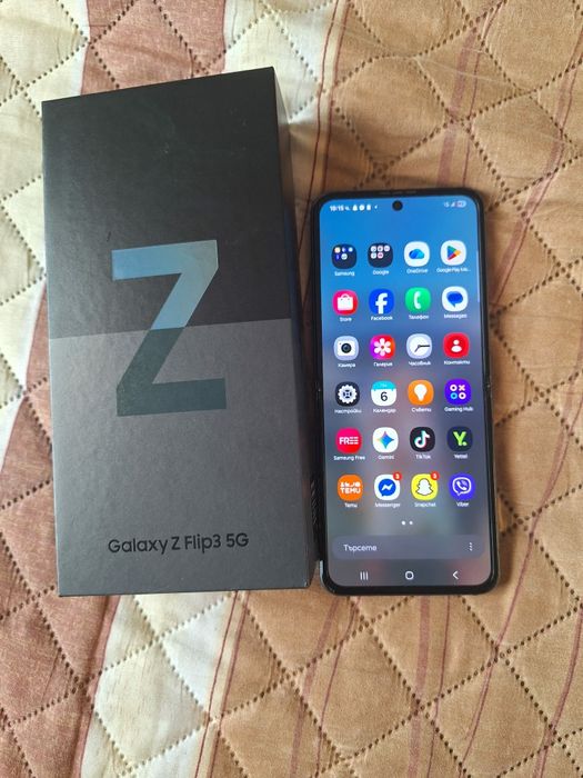 Samsung Galaxy Z Flip 3