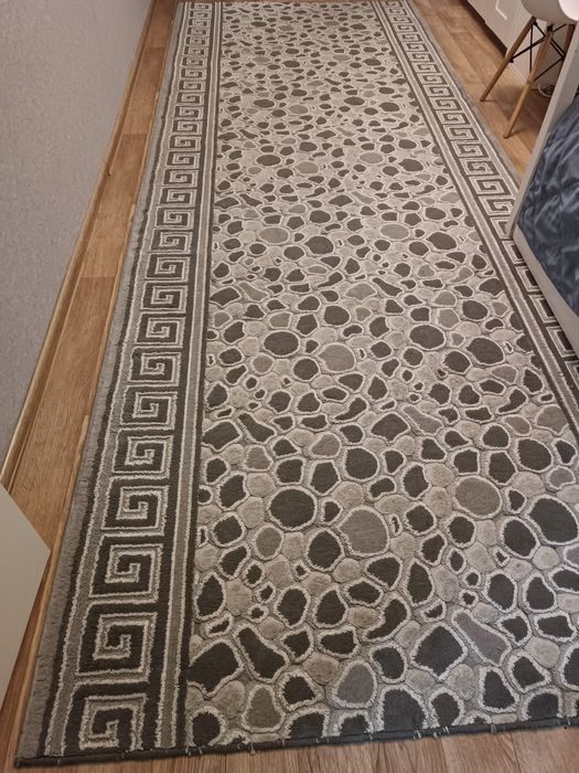 Продам ковровую дорожку