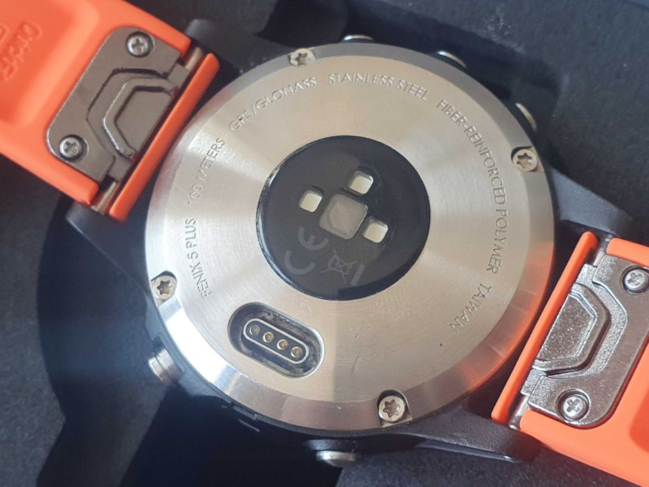 Часовник Garmin Fenix 5 plus