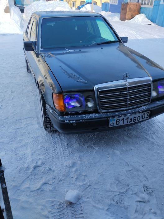 Мерседес 124W 1990г