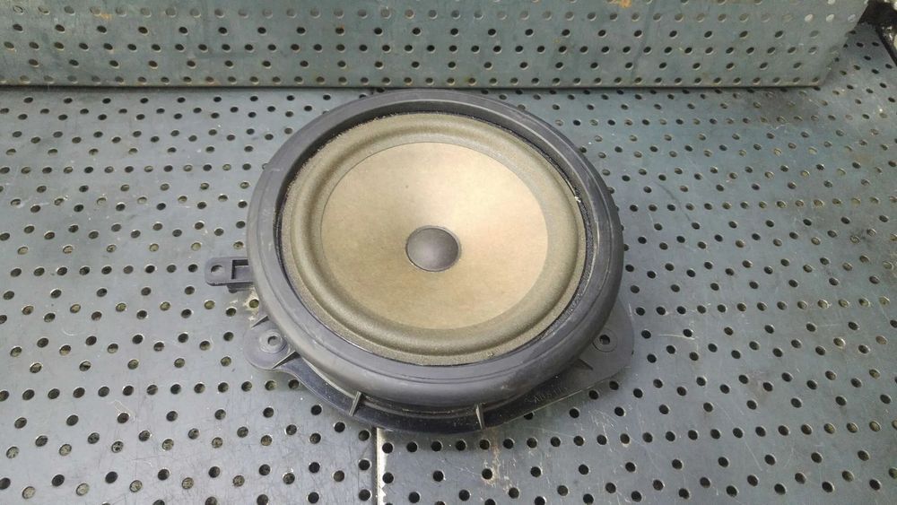 Boxa audio dreapta spate audi a3 8p 8p0035411