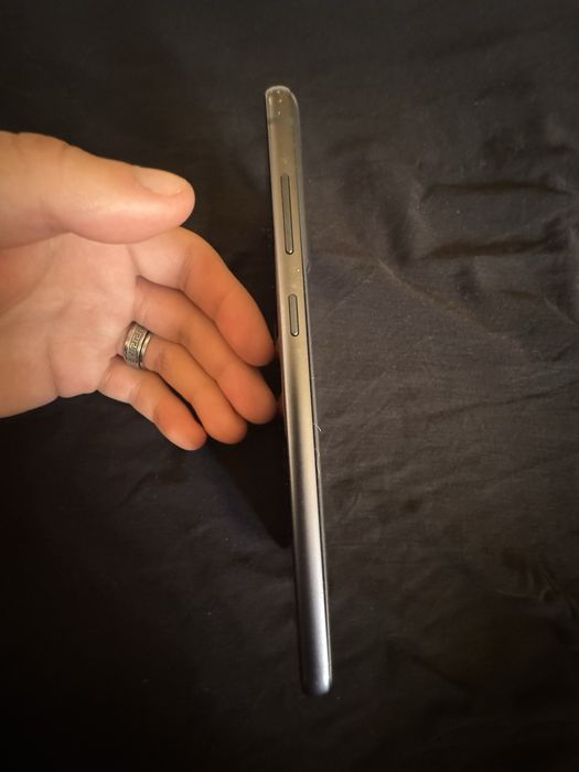 Samsung Galaxy S21 FE 128GB – pornește, display defect – pentru reparație/piese