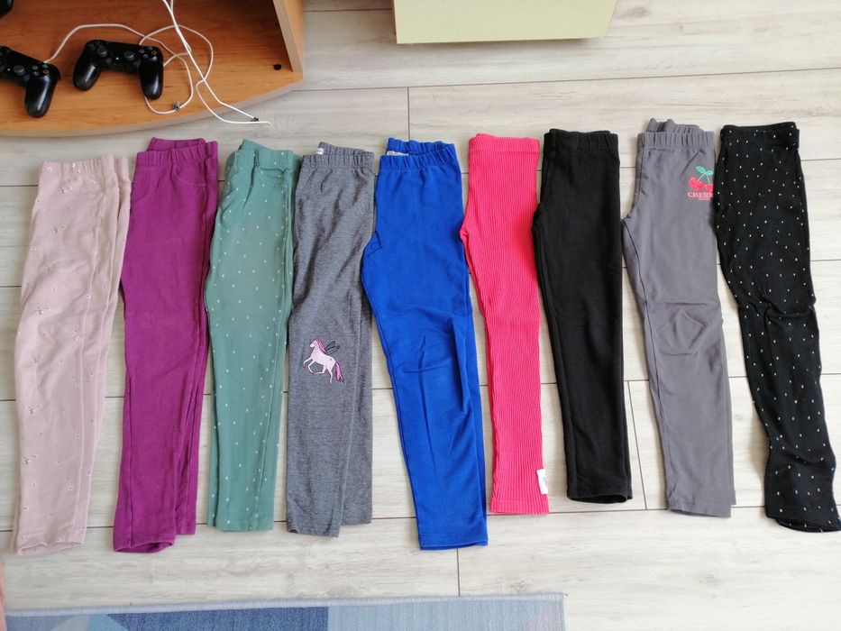 Дрешки 128-134 .