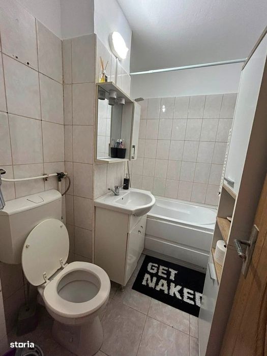 De vanzare garsoniera cu balcon,cf1, etajul 3, mobilata 35000euro