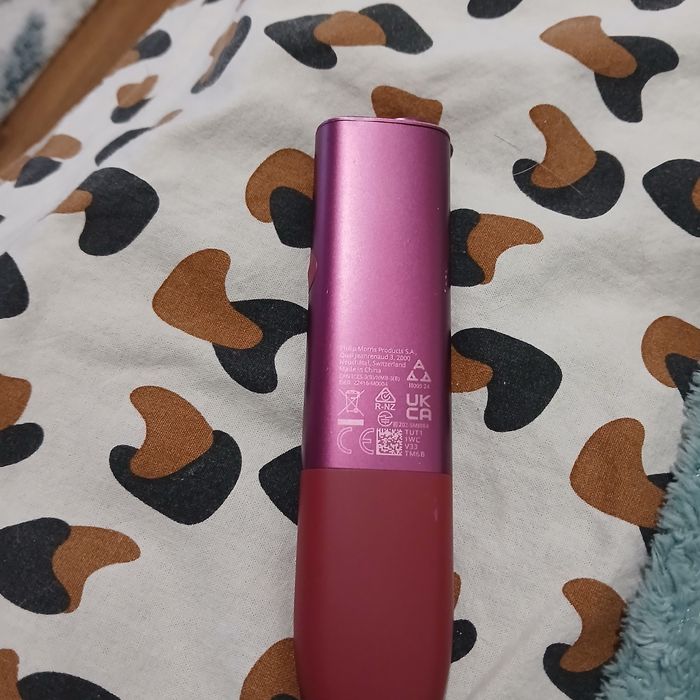 Aparat IQOS cu incarcator