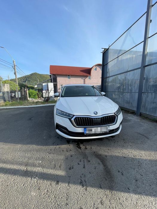 SKODA Octavia 2020 — imagine 1