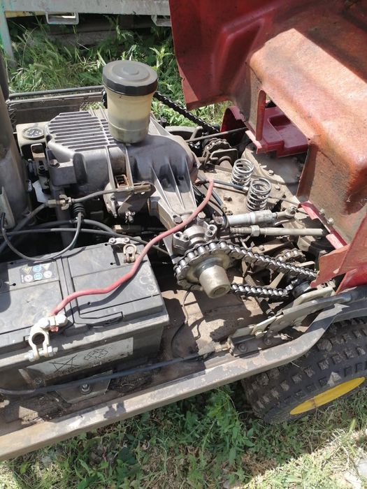 Mașină de tăiat iarba 12,5 cai