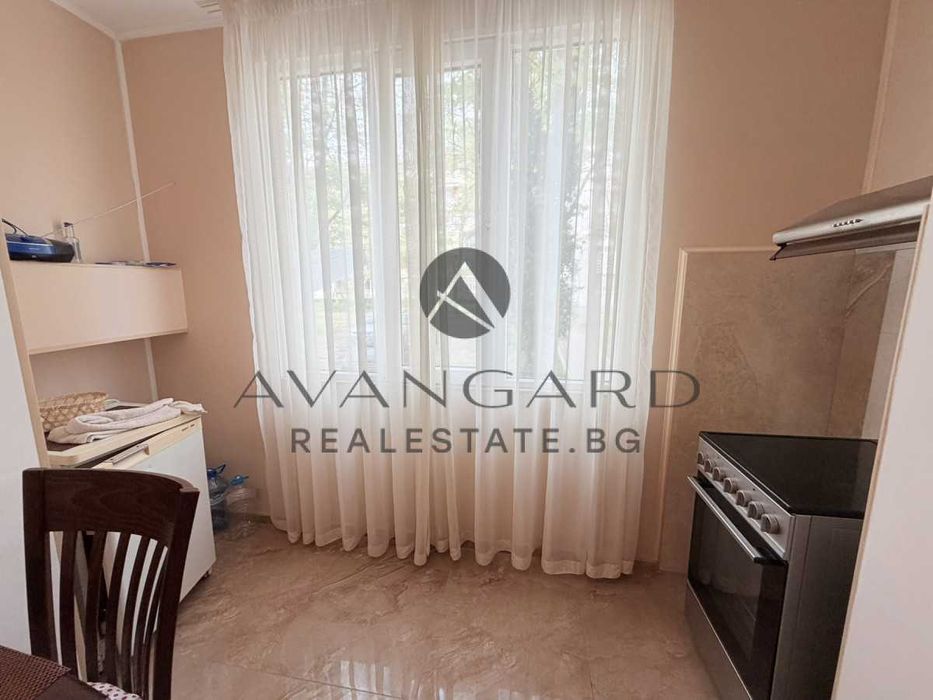 Продава се Двустаен апартамент в Пловдив, Кършияка - 64 кв.м за 1187 €/кв.м - Снимка #2