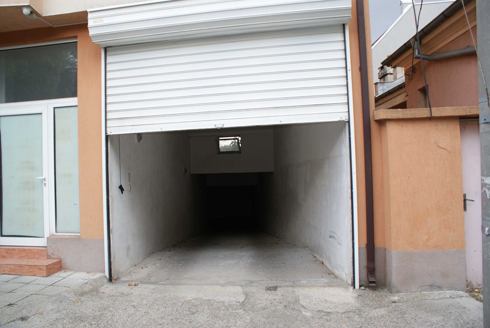 Продава се Гараж / Паркомясто в Сливен, Център - 19 кв.м за 1316 €/кв.м - Снимка #2