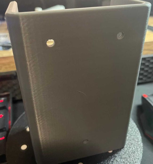 Suport perete incarcator Dacia Spring