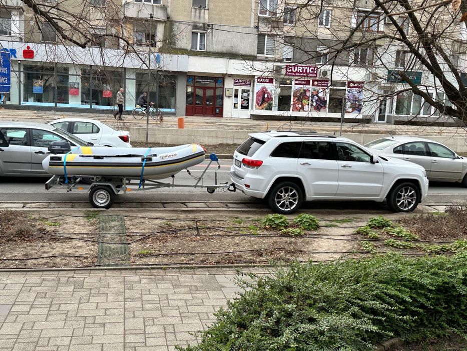 Barca ryb cu motor si peridoc nou