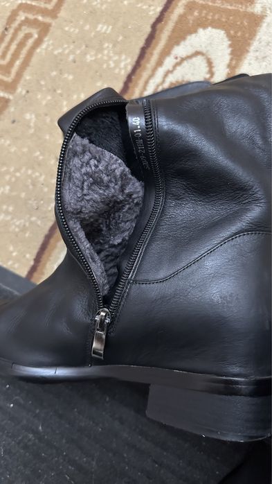 Продам женскую обувь