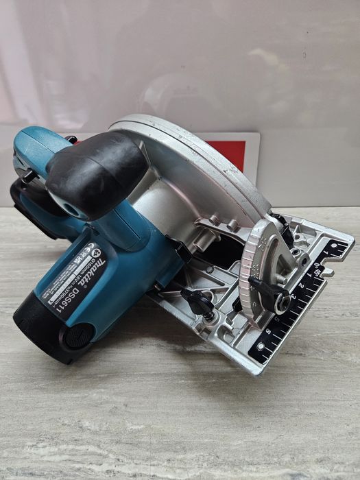 Makita Ръчен Циркуляр DSS611 18V.