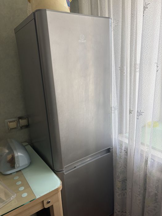 Отдам холодилтник даром